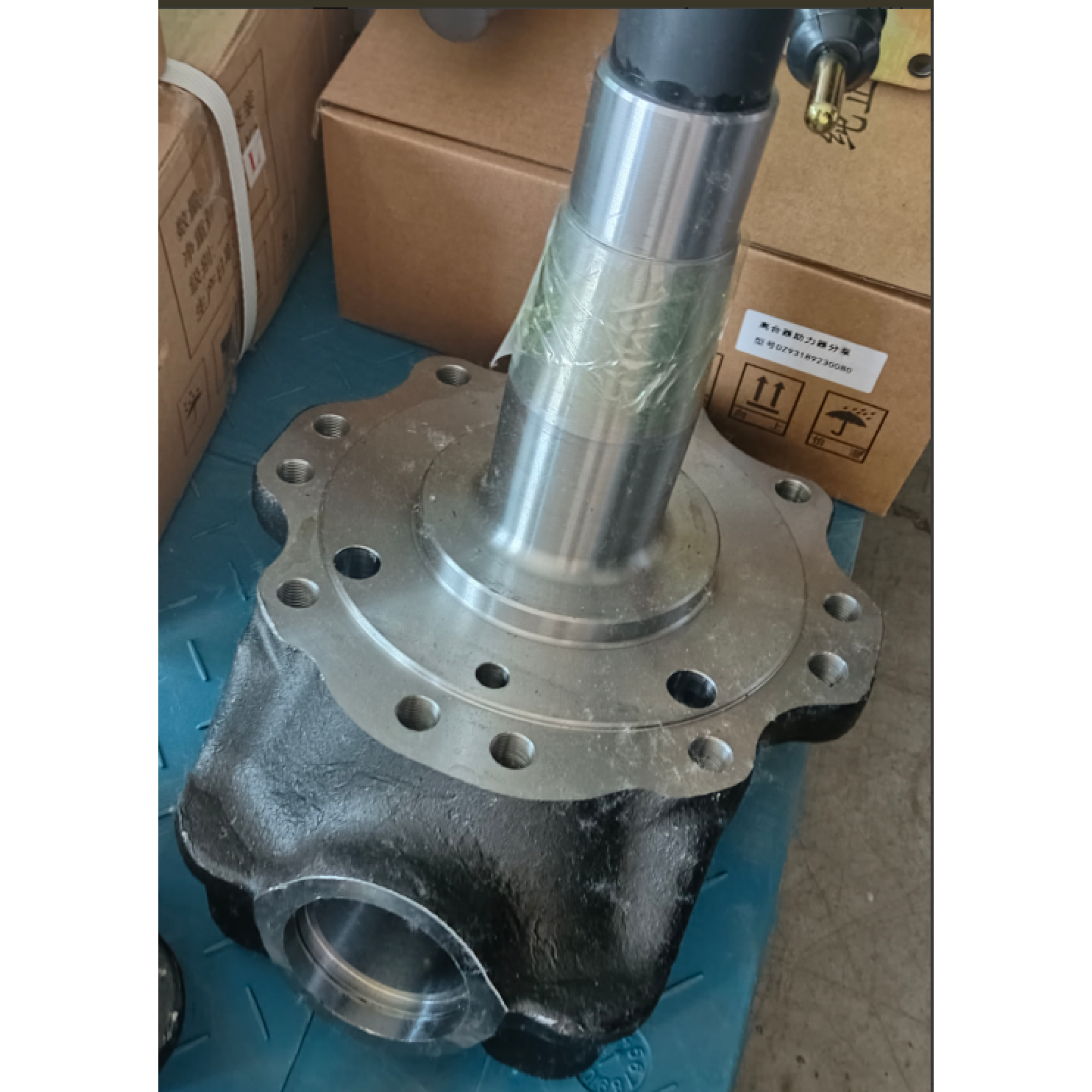 Рулевой узел в сборе (слева)