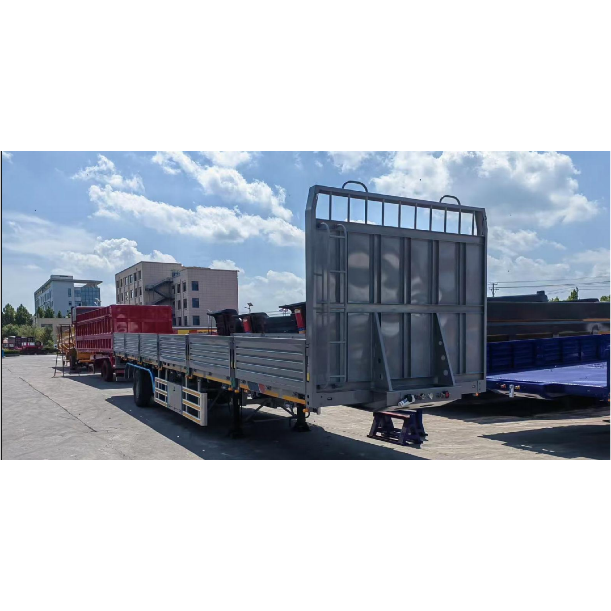 полуприцеп с б оковой щитом