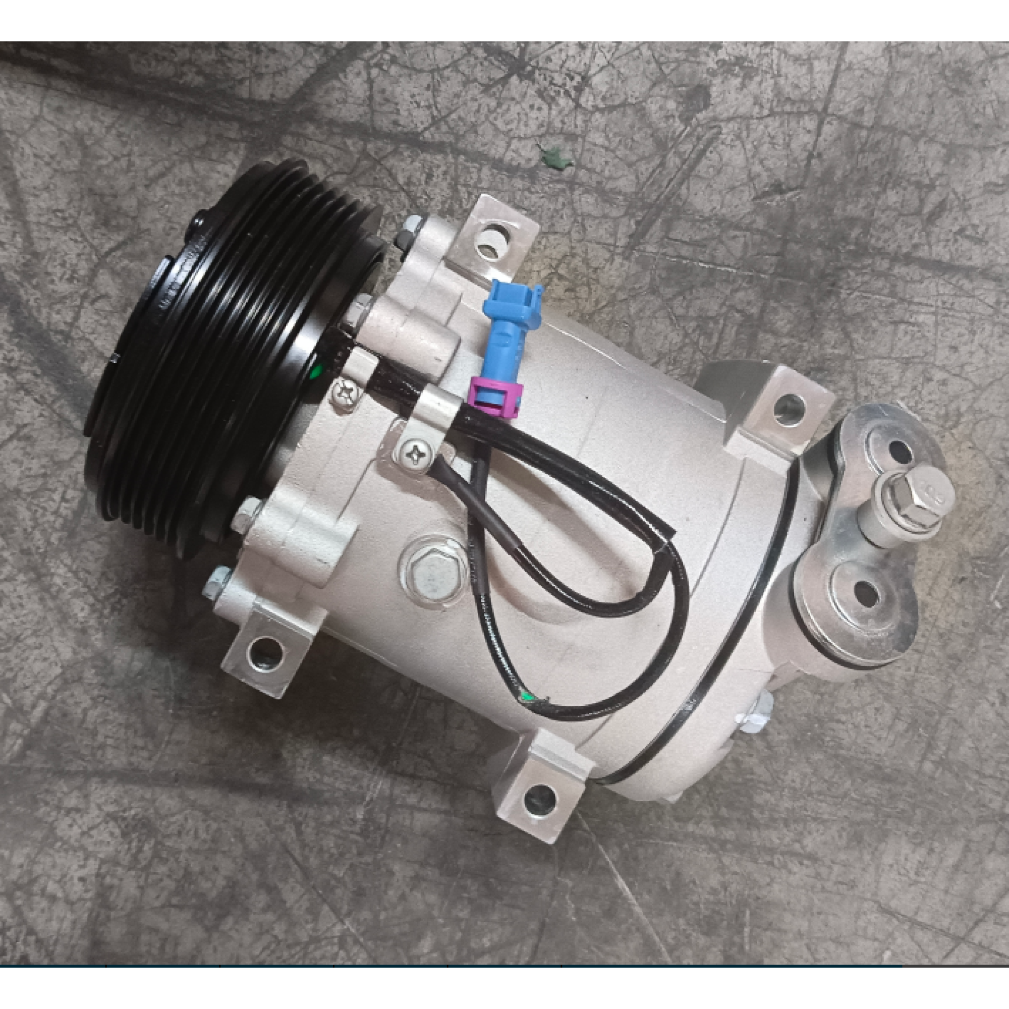 Компрессор кондиционера  