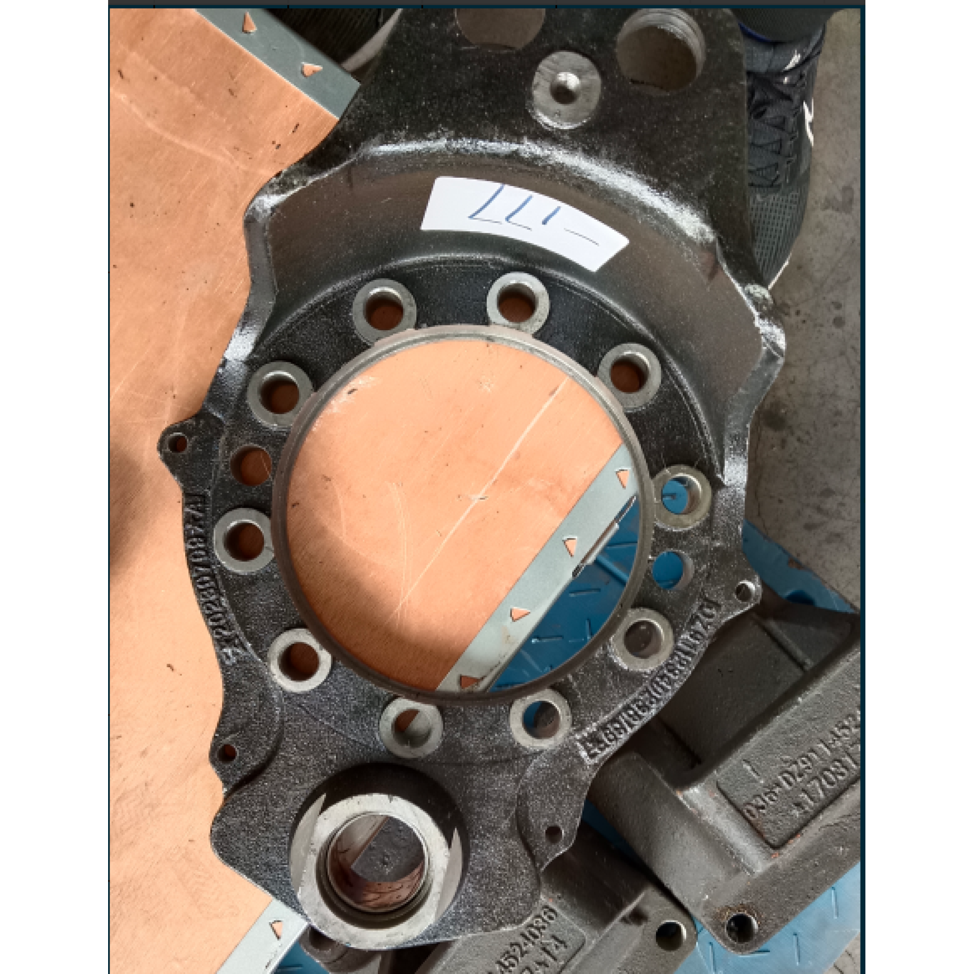 Суппорт задний (правый) Х3000 (D=16mm) 